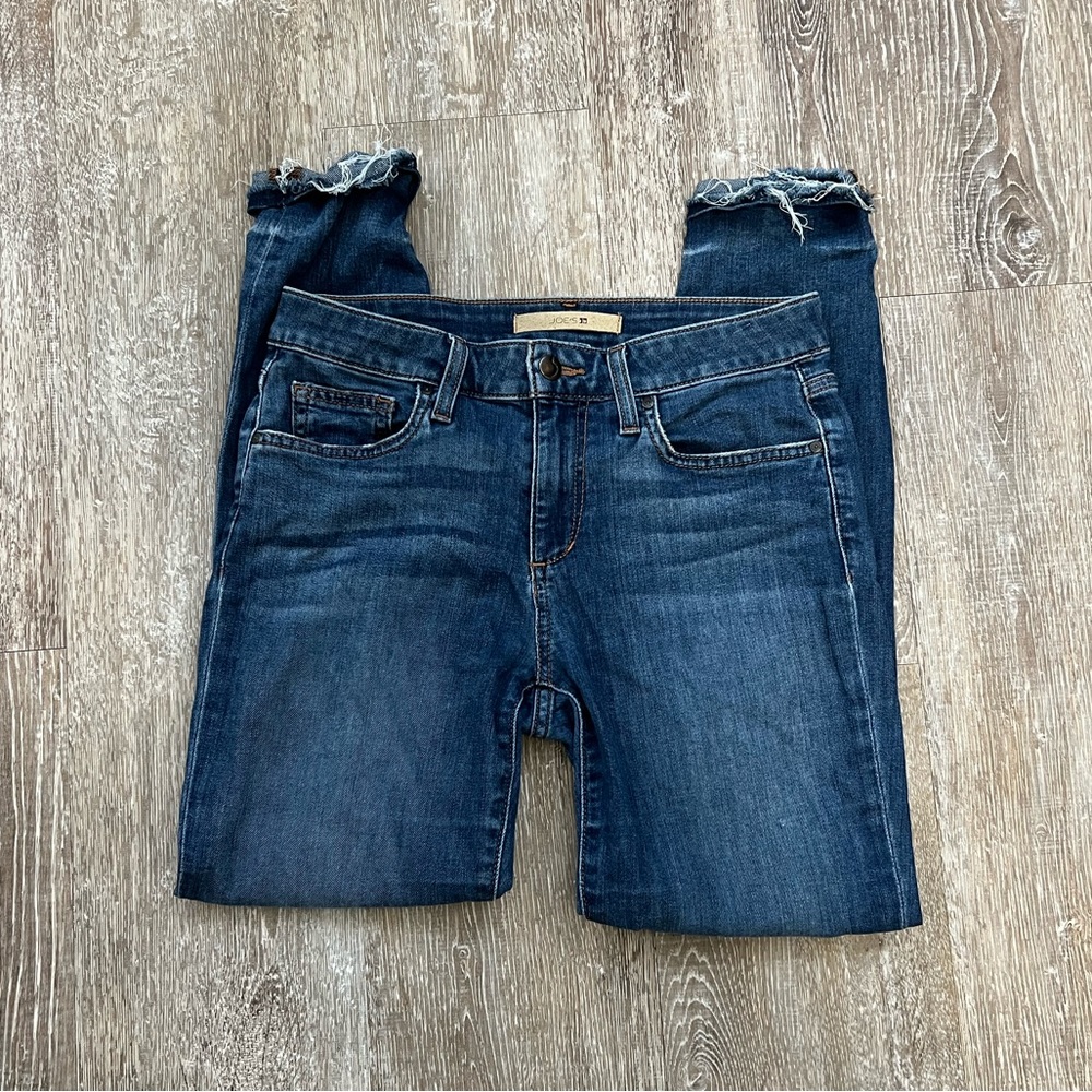 Joe’s Medium Wash Jeans Size 27